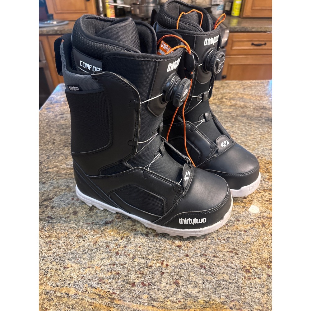 ThirtyTwo STW Boa Snowboard Boots Mens 7.5 Black‎ White Intuition Liners 2018